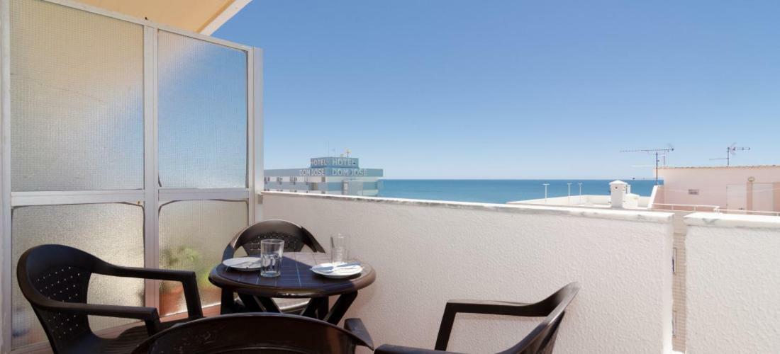 Ocean View 1 Bed Room Flat Quarteira Exterior photo